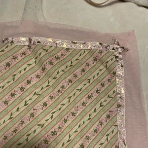 Scarf/ Pin Set( ( 24x24) inches